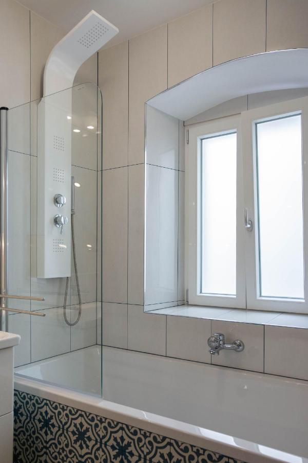 Stephane City Vibe Suites Трогир Экстерьер фото