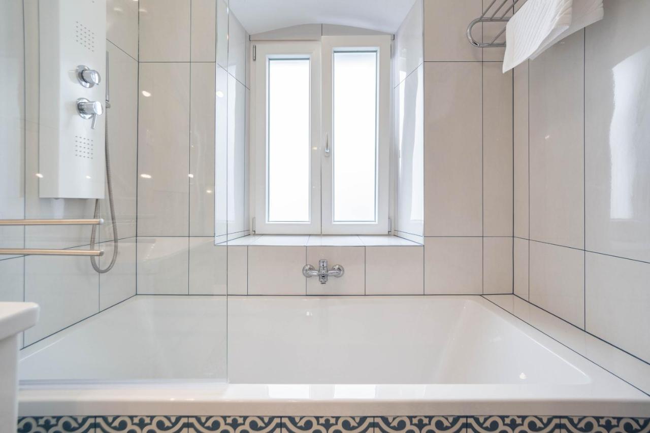 Stephane City Vibe Suites Трогир Экстерьер фото